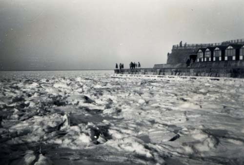 Sea Frozen 1963 