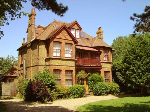 No 47 UPTON LODGE