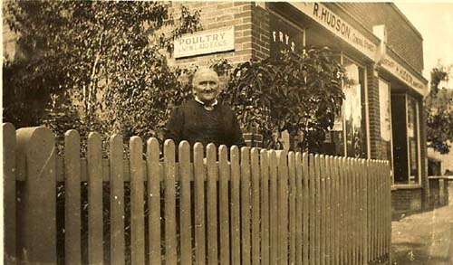 Leeds House c1920 with Grandma Hudson