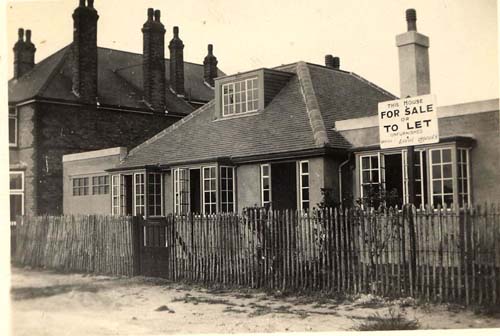 Bungalow, Grenham Bay Avenue