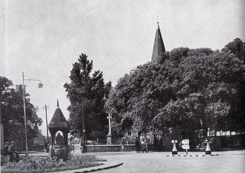 Fountain & Police Box 1951