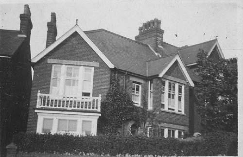 Houses in Station Approach