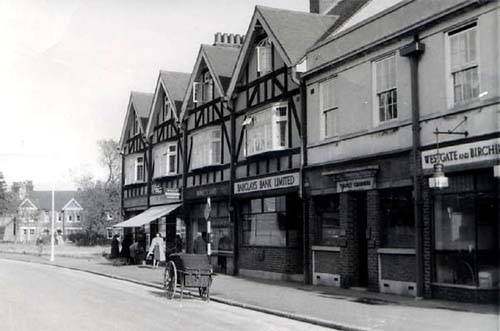 Nos 107-103 Birchington Gas, Thanet Chambers & Barclays Bank c.1950