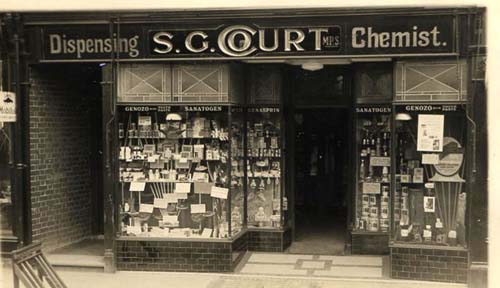 No 69 S G Court, dispensing chemist, c.1932